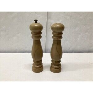 nasco master pieces in wood salt and pepper shakers made in Japan 7-3/4”
